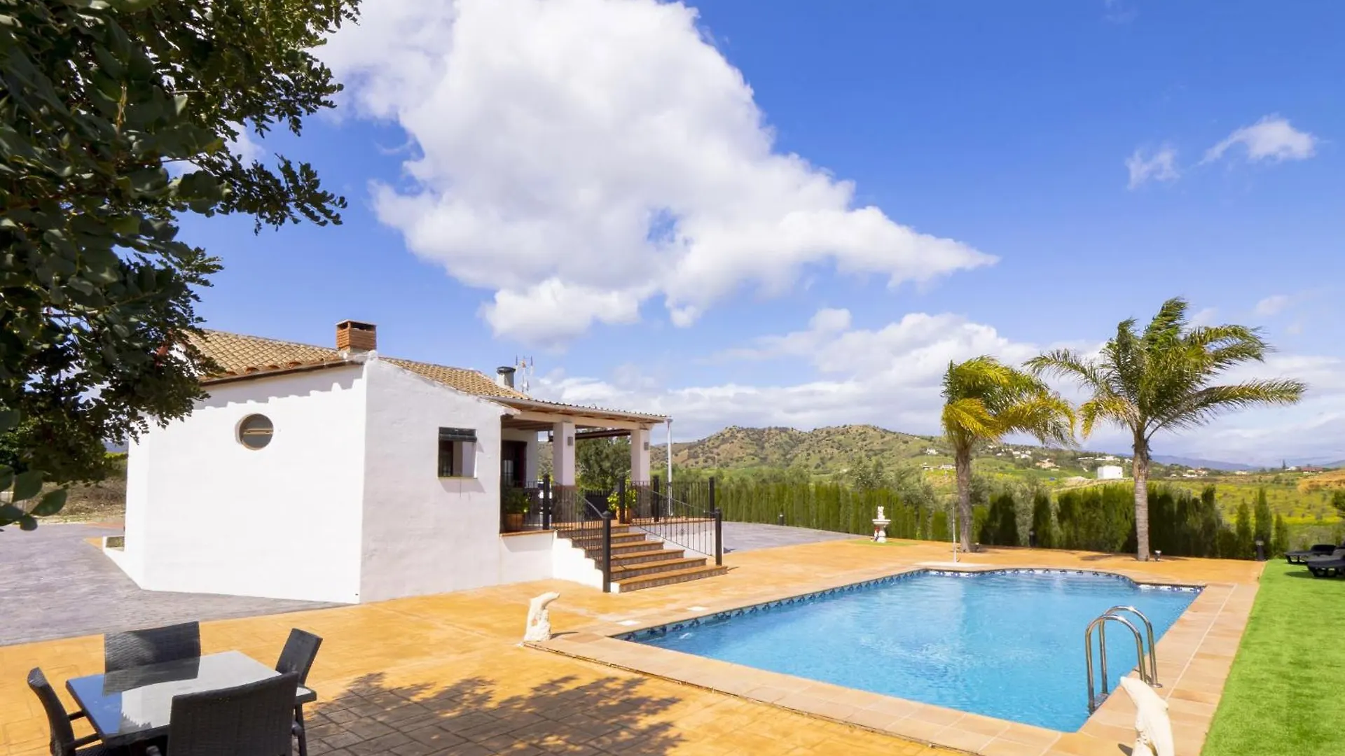 Holiday home Cubo'S Cid & Ruiz Olivar Rural House Coin Spain