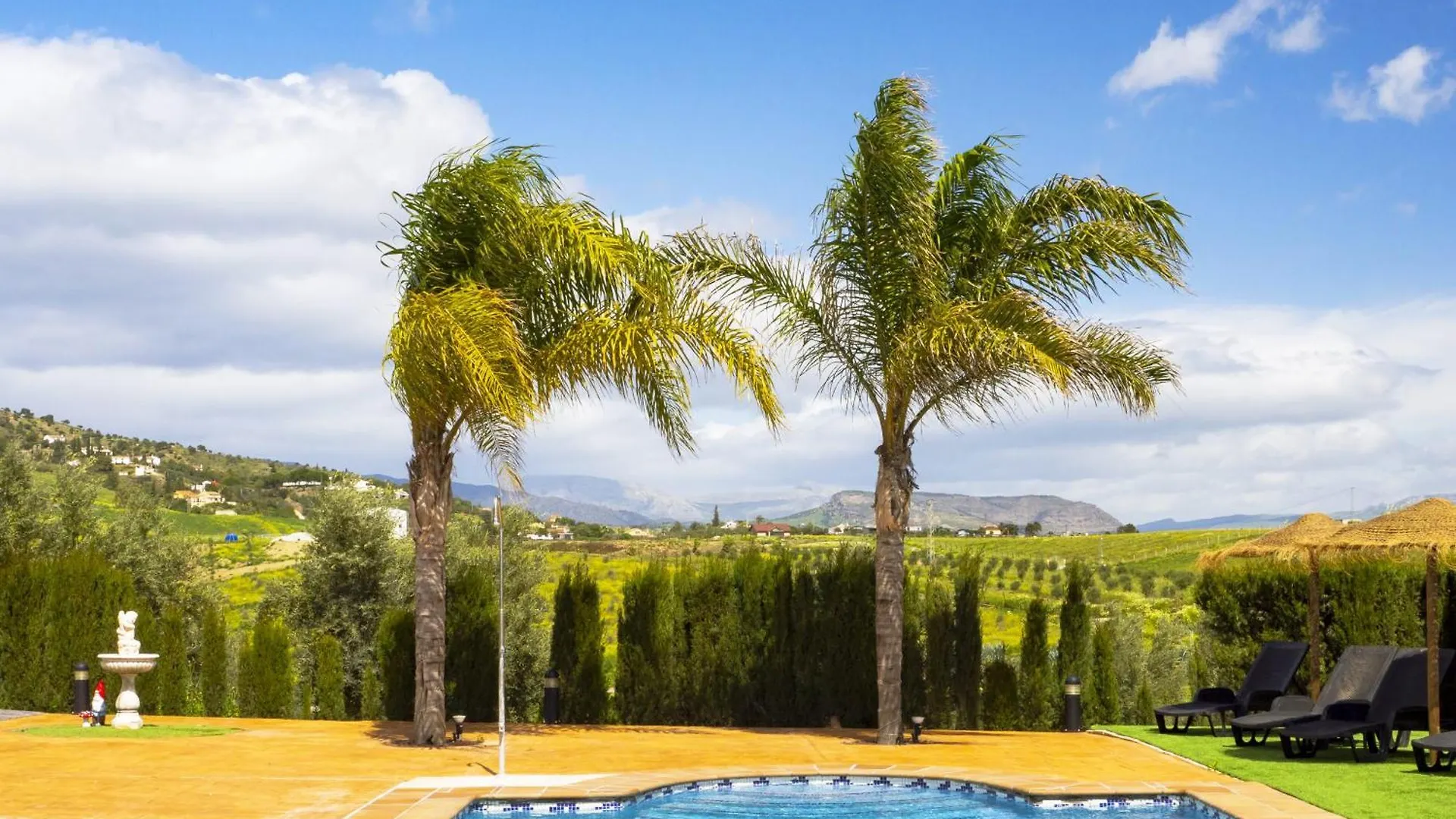 Holiday home Cubo'S Cid & Ruiz Olivar Rural House Coin