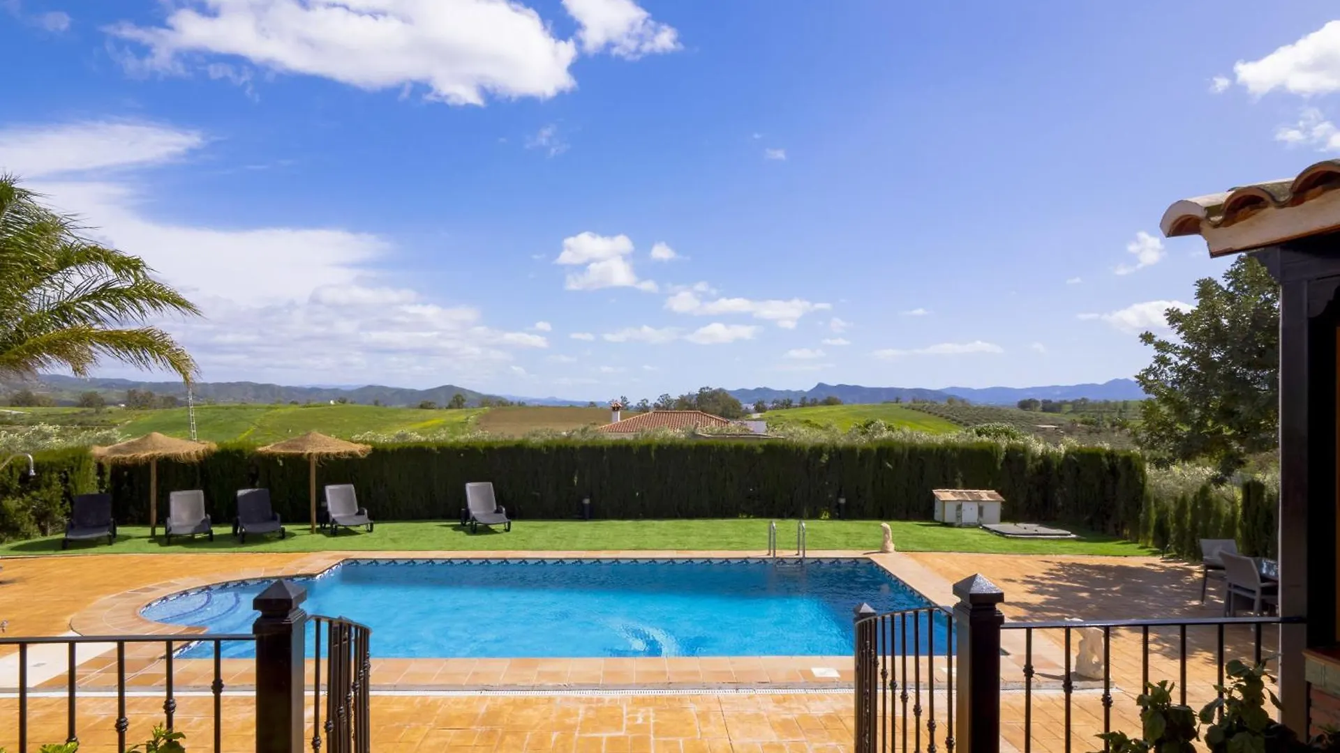 Cubo'S Cid & Ruiz Olivar Rural House Coin