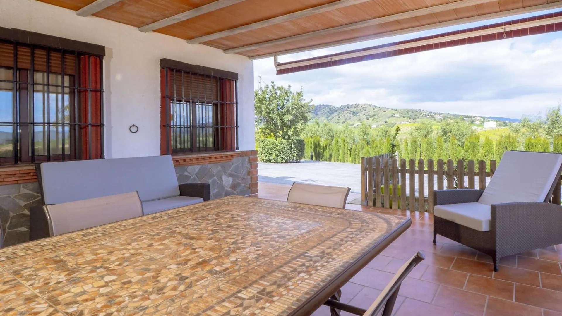 Holiday home Cubo'S Cid & Ruiz Olivar Rural House Coin